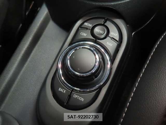 Bmw MINI 2022-04 397358-6