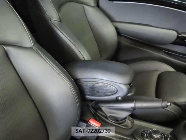 Bmw MINI 2022-04 397358-7