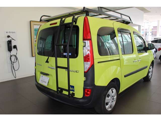 Renault KANGOO 2020-02 192997-6