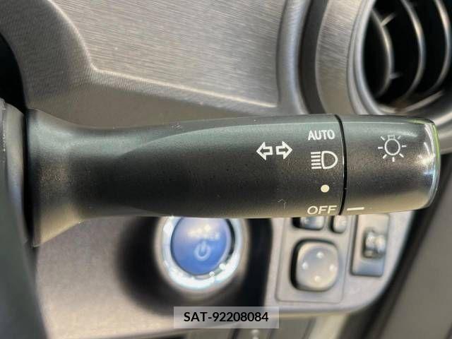 Toyota AQUA 2014-10 314005-5