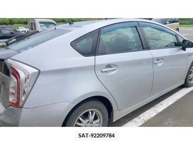 Toyota PRIUS 2015-09 393450-12