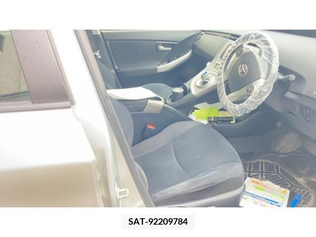 Toyota PRIUS 2015-09 393450-17