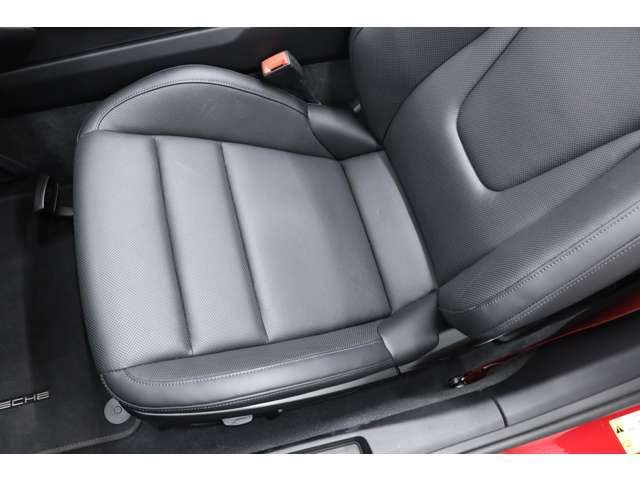 Porsche 911 2022-03 27731-6