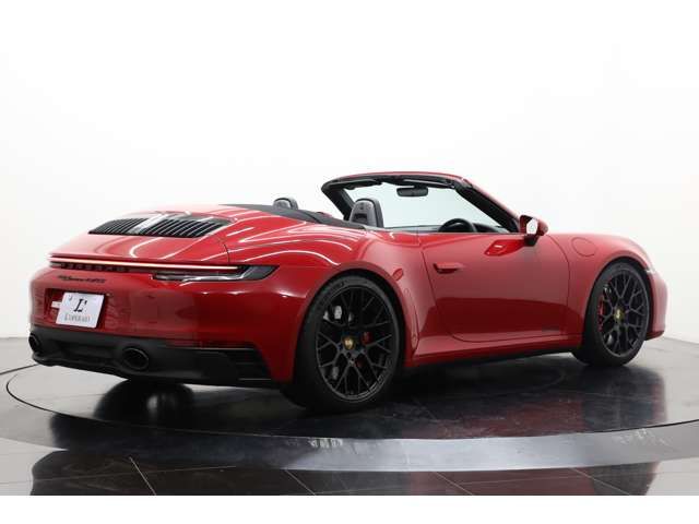 Porsche 911 2022-03 27731-1