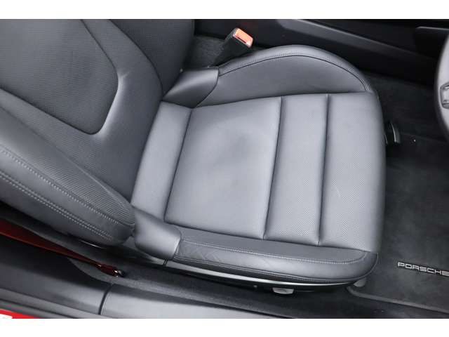 Porsche 911 2022-03 27731-5