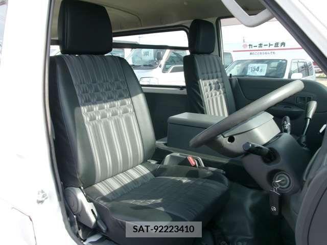 Mazda BONGO VAN 2016-11 343772-10