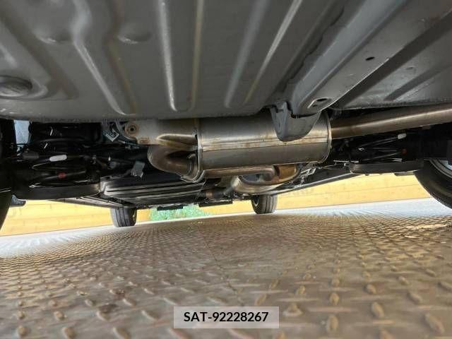 Toyota ESQUIRE 2021-09 216795-19