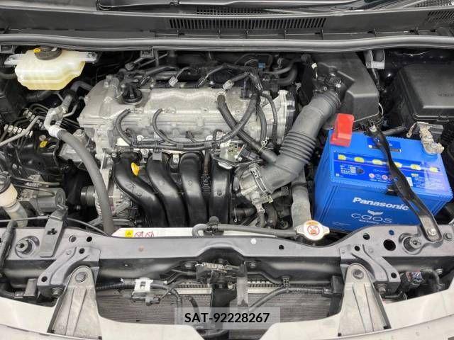 Toyota ESQUIRE 2021-09 216795-18