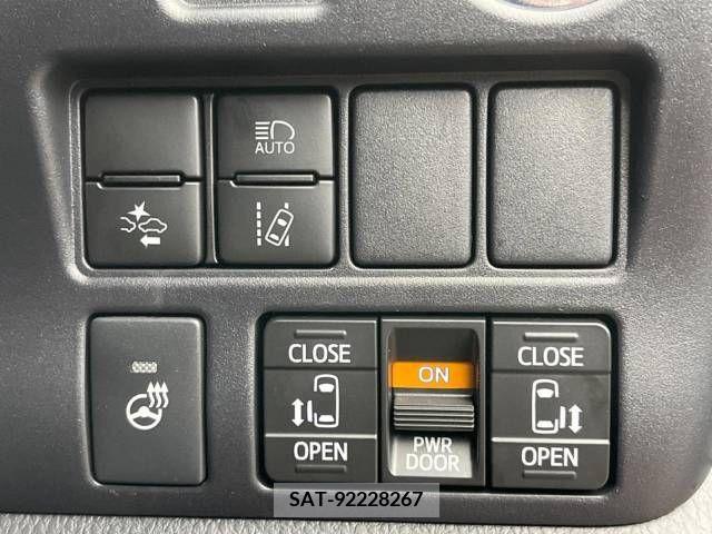Toyota ESQUIRE 2021-09 216795-6