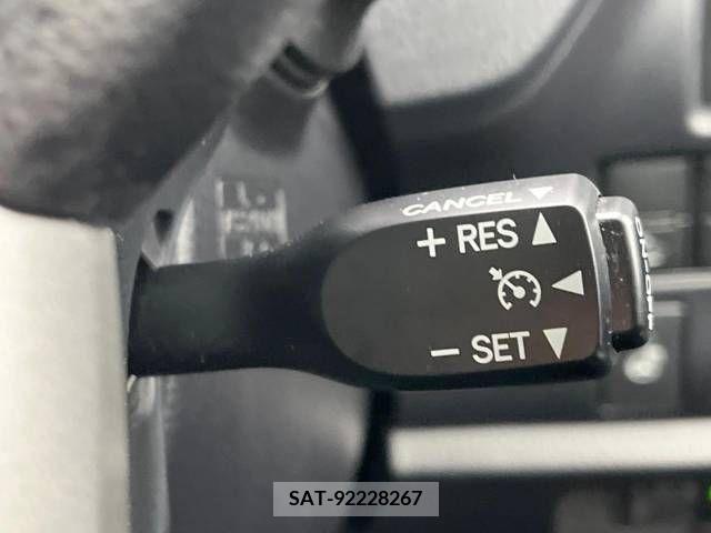 Toyota ESQUIRE 2021-09 216795-4
