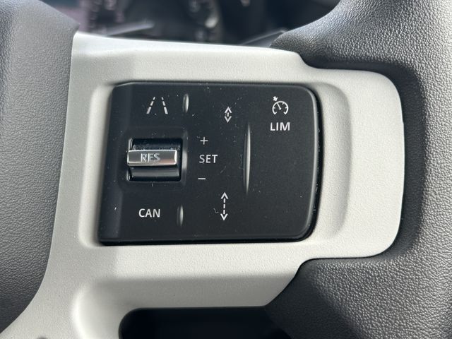 ROVER DEFENDER 2023-03 8059-11