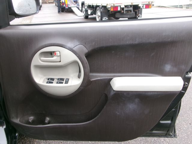 Toyota PASSO 2012-06 181471-14