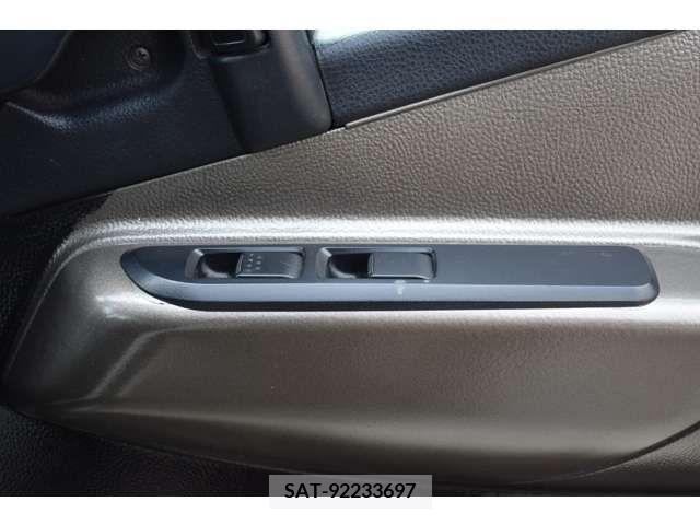 Mitsubishi CANTER 2018-01 216884-8