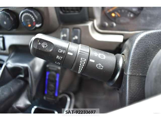 Mitsubishi CANTER 2018-01 216884-14
