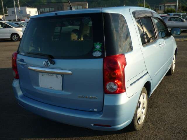 Toyota RAUM 2004-08 2380-1