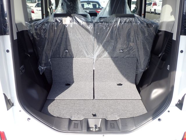 Suzuki SPACIA 2023-09 188020-26
