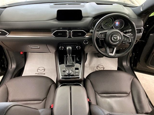Mazda CX-8 2018-04 24492-1