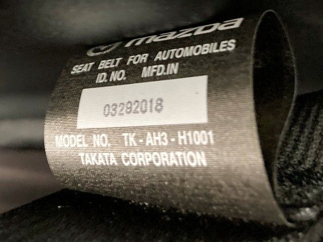 Mazda CX-8 2018-04 24492-18