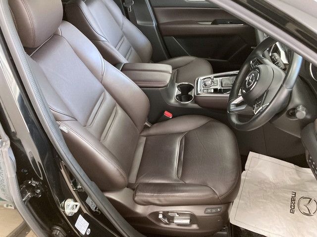 Mazda CX-8 2018-04 24492-9