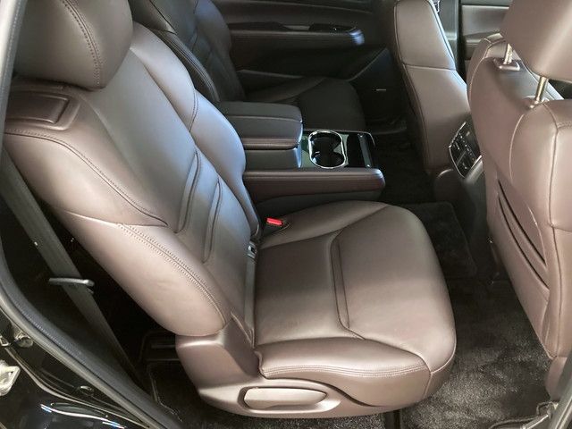 Mazda CX-8 2018-04 24492-10