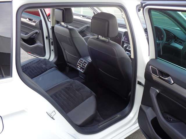 VolksWagen PASSAT VARIANT 2018-05 15870-7