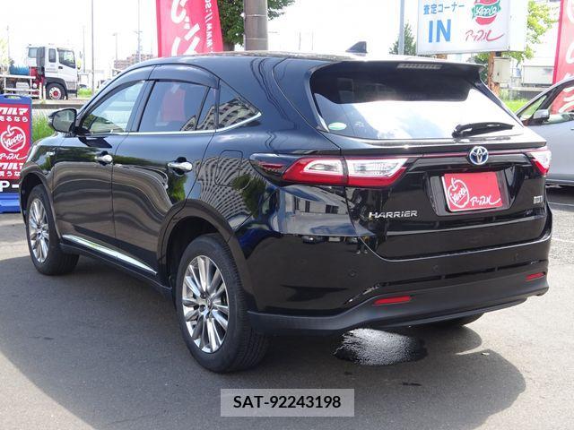 Toyota HARRIER HYBRID 2017-09 414484-14