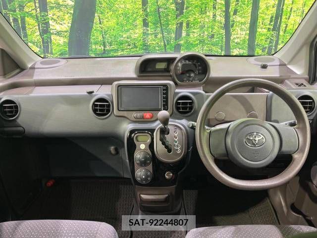 Toyota SPADE 2014-08 340081-1