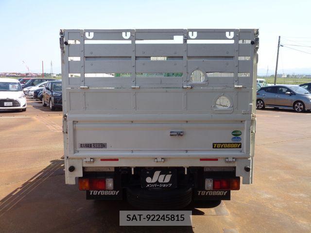 Hino DUTRO 2019-07 296727-6