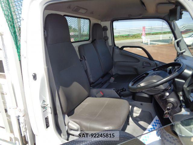 Hino DUTRO 2019-07 296727-9