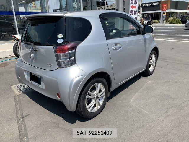 Toyota IQ 2009-01 200996-4