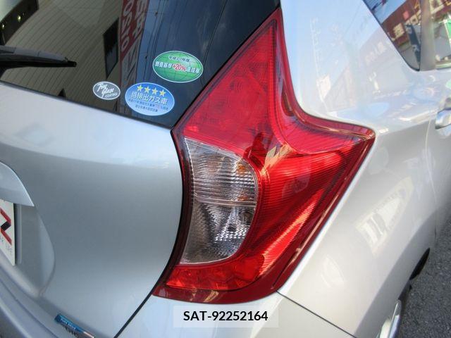 Nissan NOTE 2012-09 203725-18