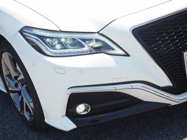 Toyota CROWN SEDAN 2018-06 3047-7