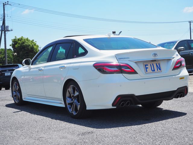 Toyota CROWN SEDAN 2018-06 3047-5