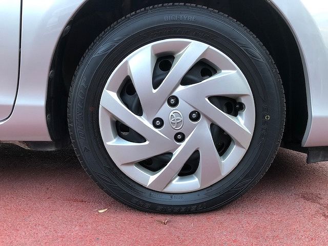 Toyota AQUA 2015-04 187839-25