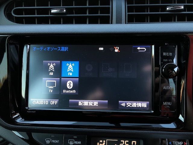 Toyota AQUA 2015-04 187839-10