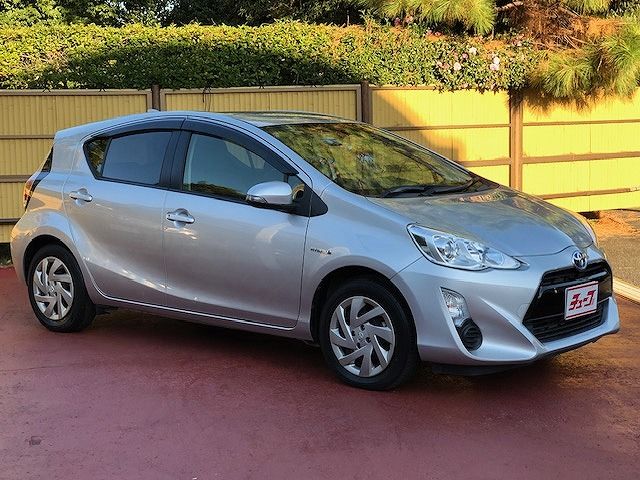 Toyota AQUA 2015-04 187839-6