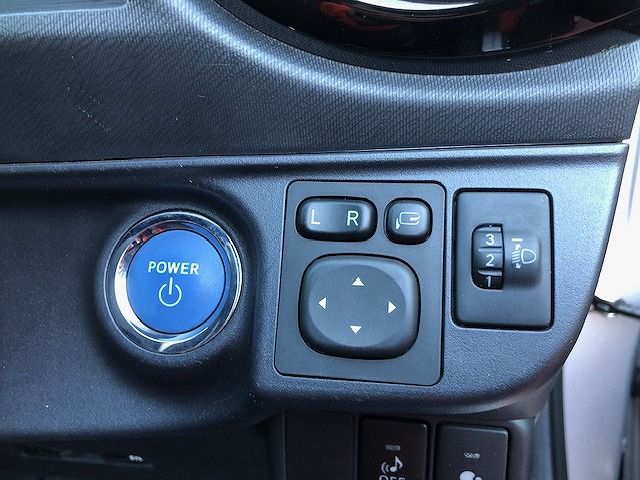 Toyota AQUA 2015-04 187839-15