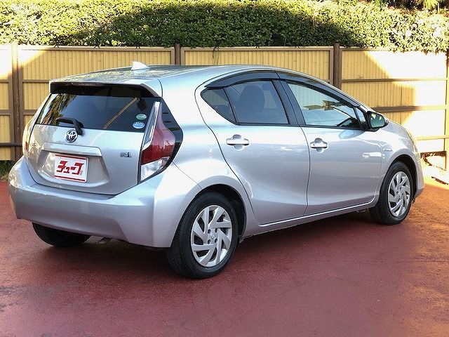 Toyota AQUA 2015-04 187839-2