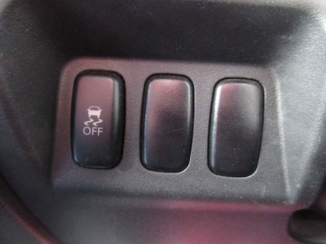 Mitsubishi PAJERO 2013-06 191406-23