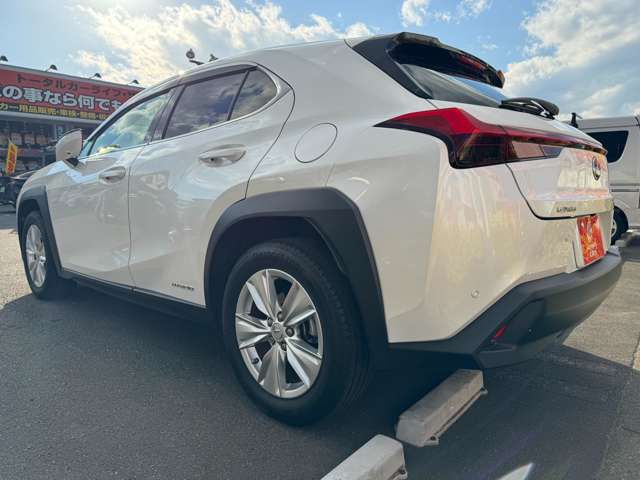 Lexus UX 2021-12 191737-3