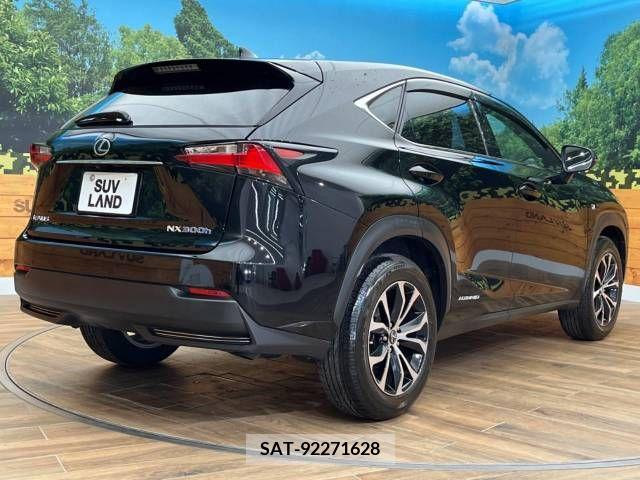Lexus NX 2015-07 275692-17