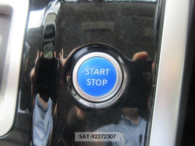 Nissan SERENA 2018-11 324981-17