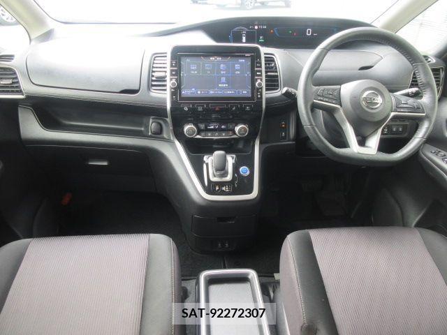 Nissan SERENA 2018-11 324981-7