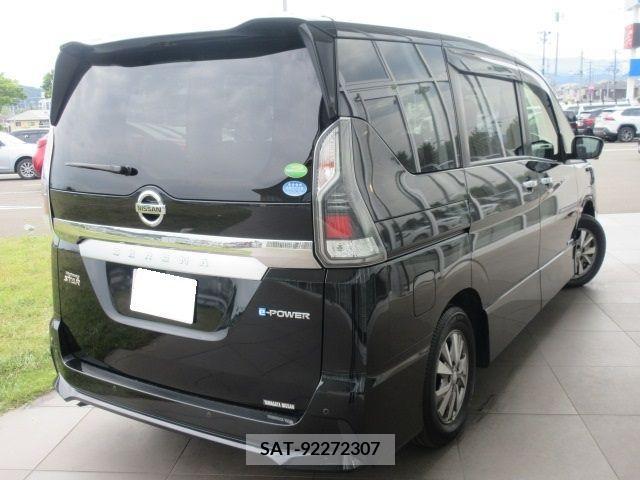 Nissan SERENA 2018-11 324981-1