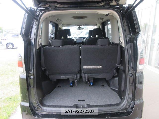 Nissan SERENA 2018-11 324981-10