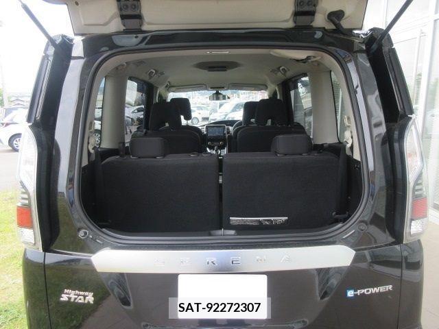 Nissan SERENA 2018-11 324981-9