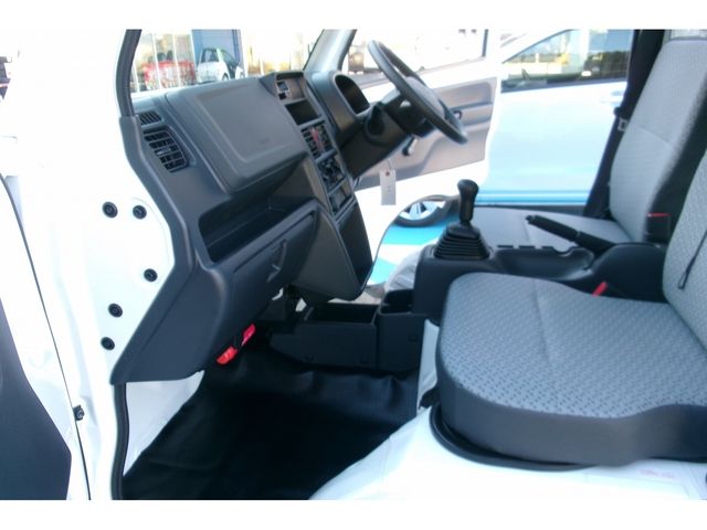 Suzuki CARRY TRUCK 2022-12 17079-22