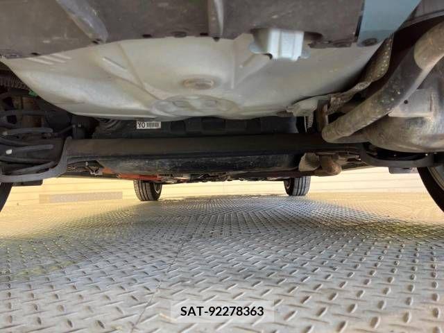 Toyota AQUA 2015-07 384174-19