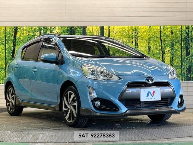 Toyota AQUA 2015-07 384174-16