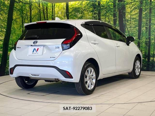 Toyota AQUA 2022-02 260420-17